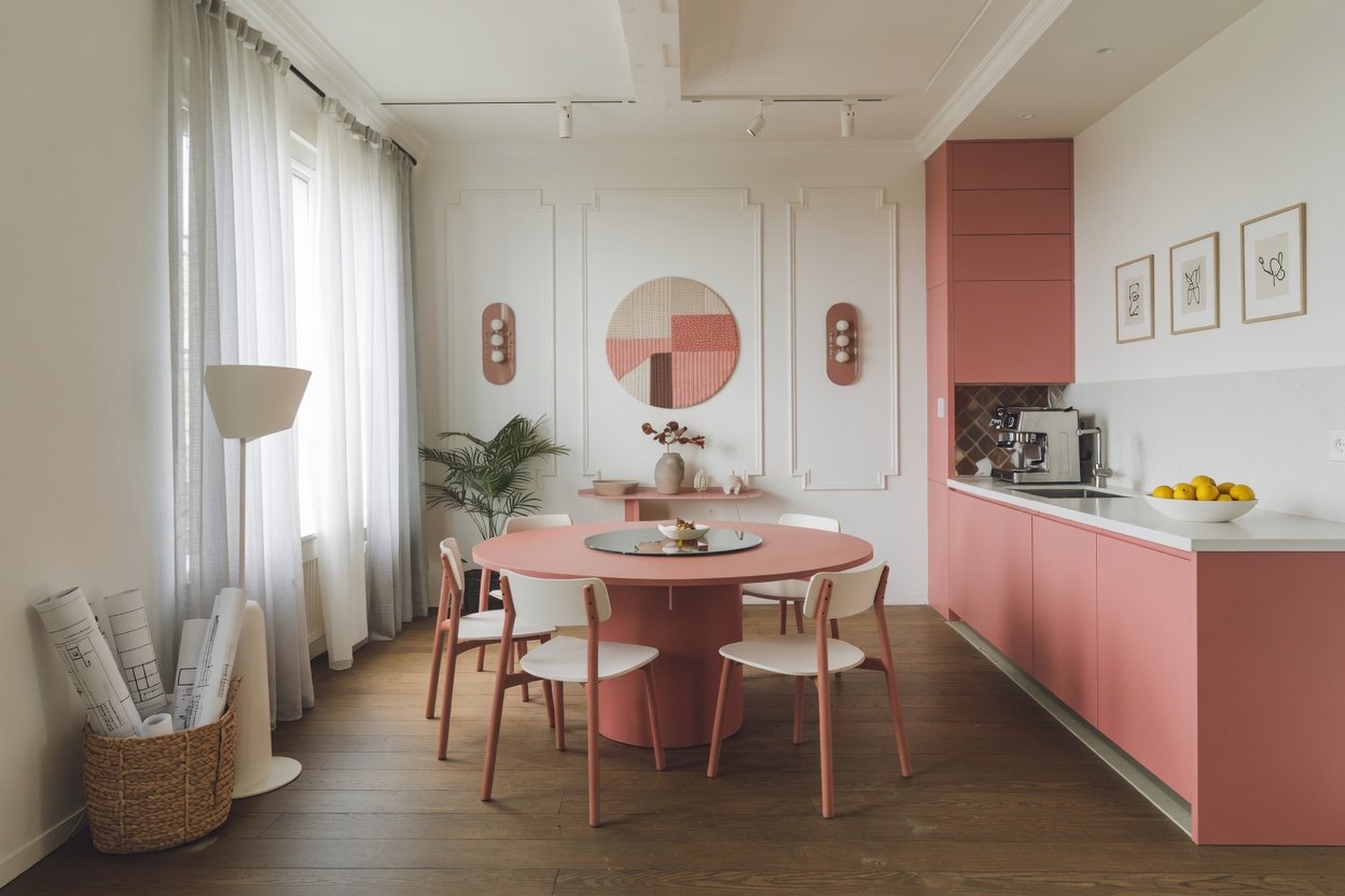 Round Dining Table
